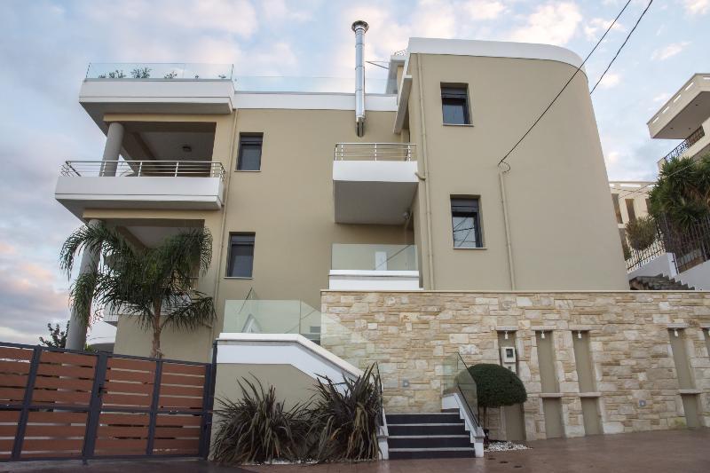 The Hill House Villa Kato Daratso Exterior photo